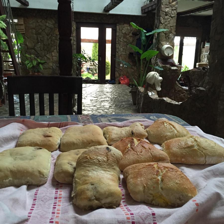 투르다 Wineyards Salin B&B 외부 사진