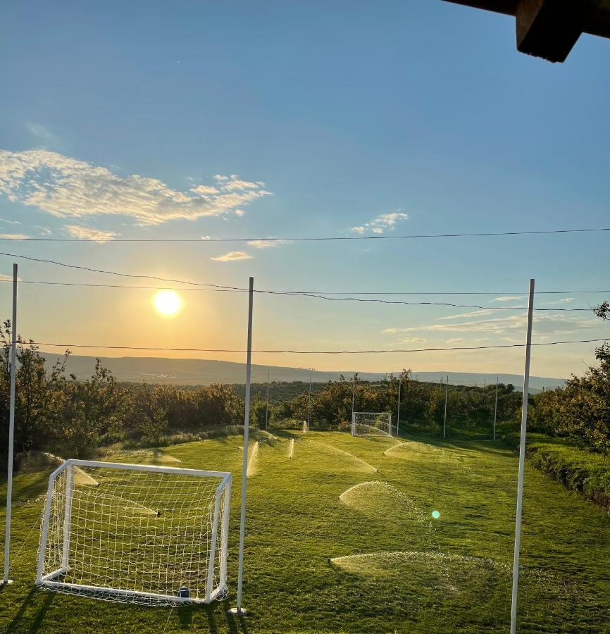 투르다 Wineyards Salin B&B 외부 사진