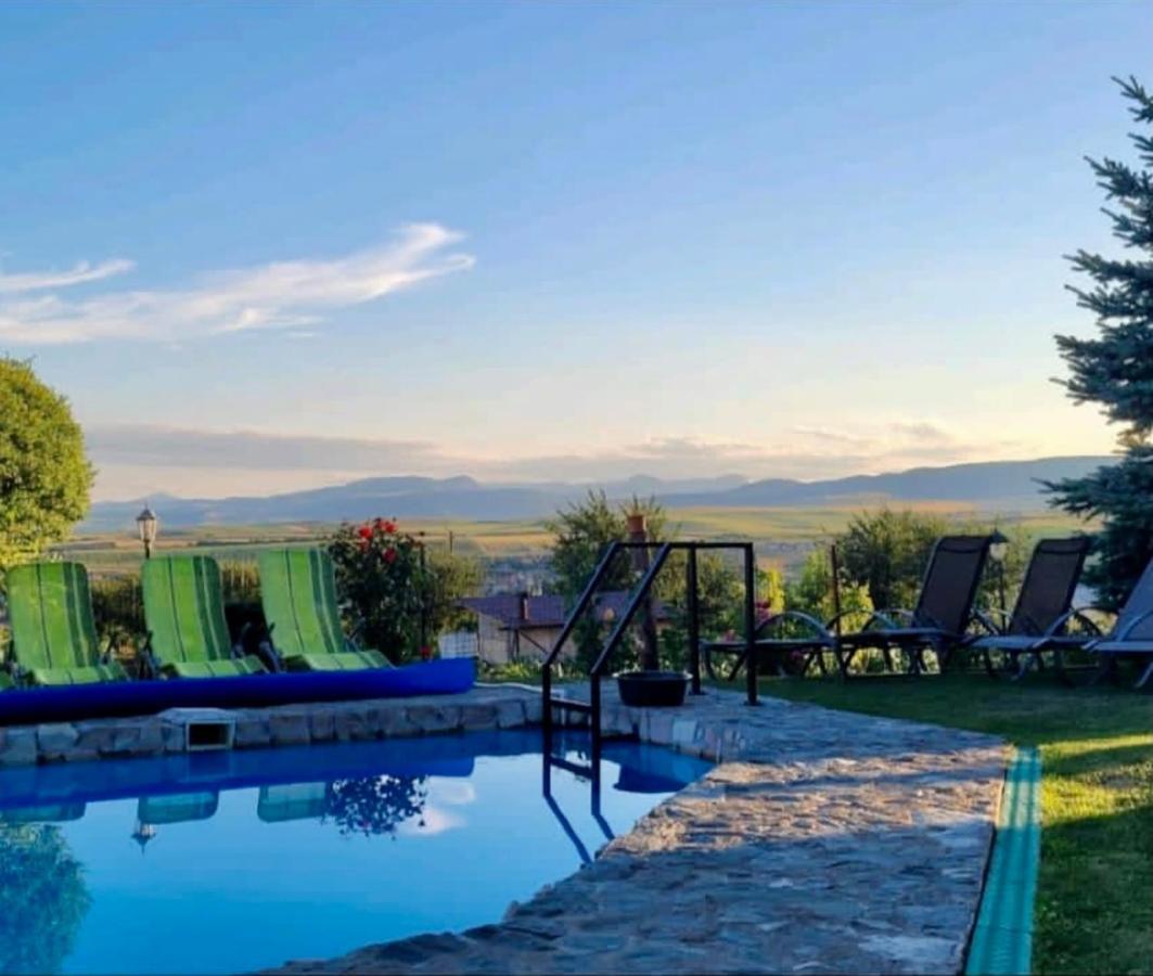 투르다 Wineyards Salin B&B 외부 사진