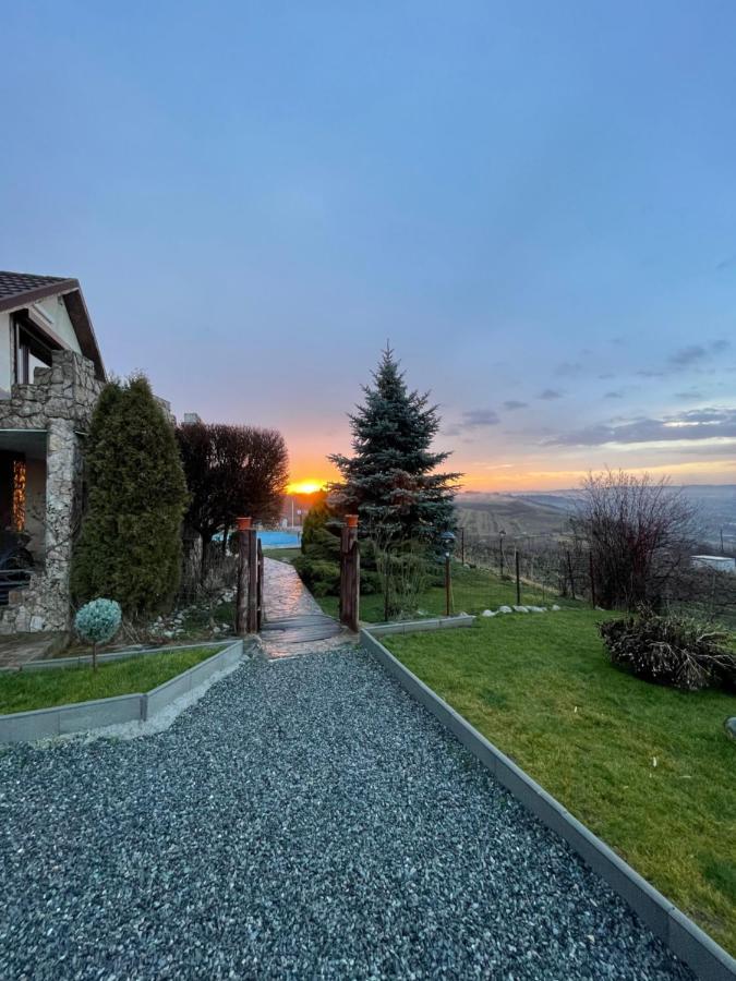 투르다 Wineyards Salin B&B 외부 사진