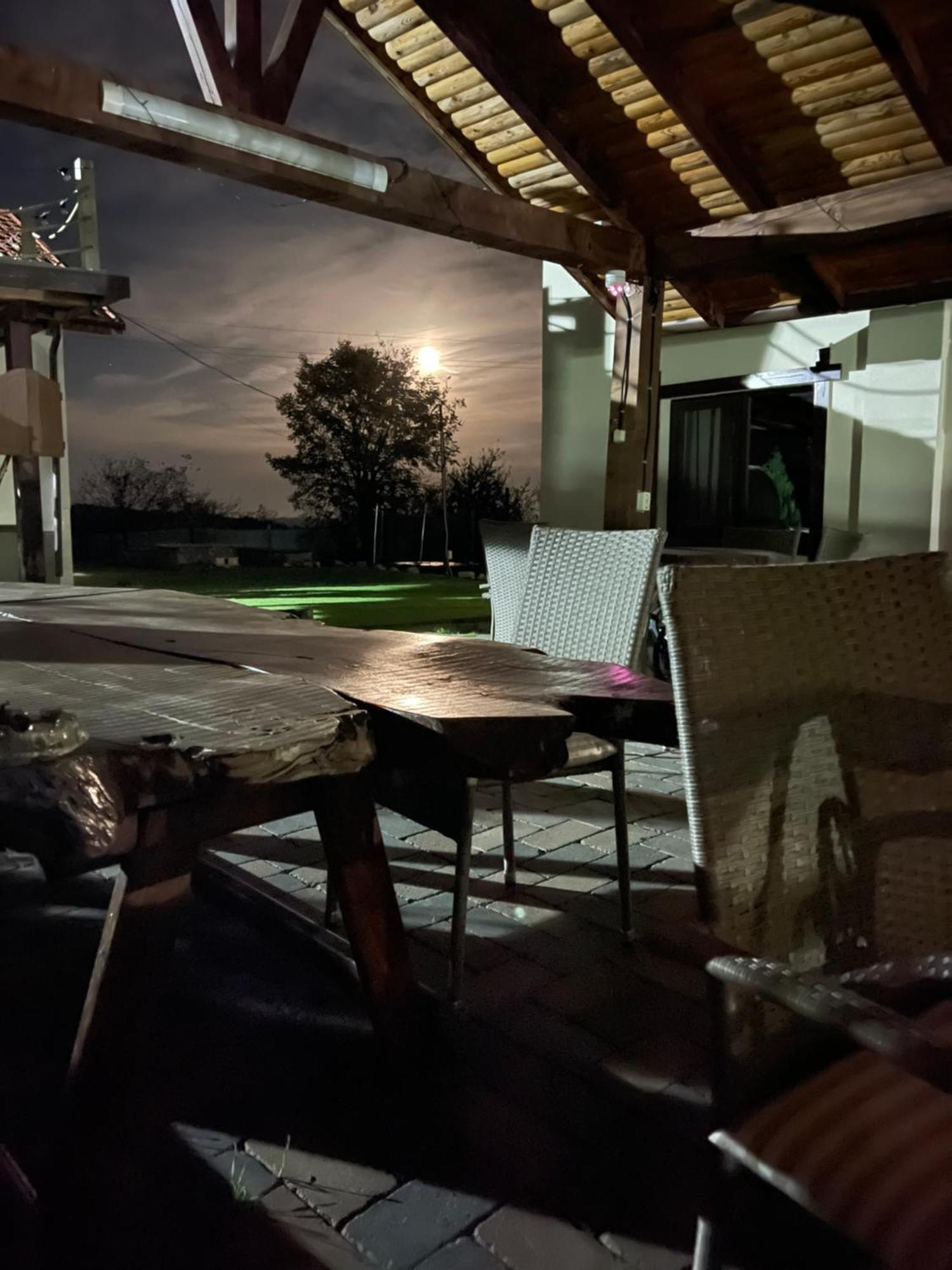 투르다 Wineyards Salin B&B 외부 사진