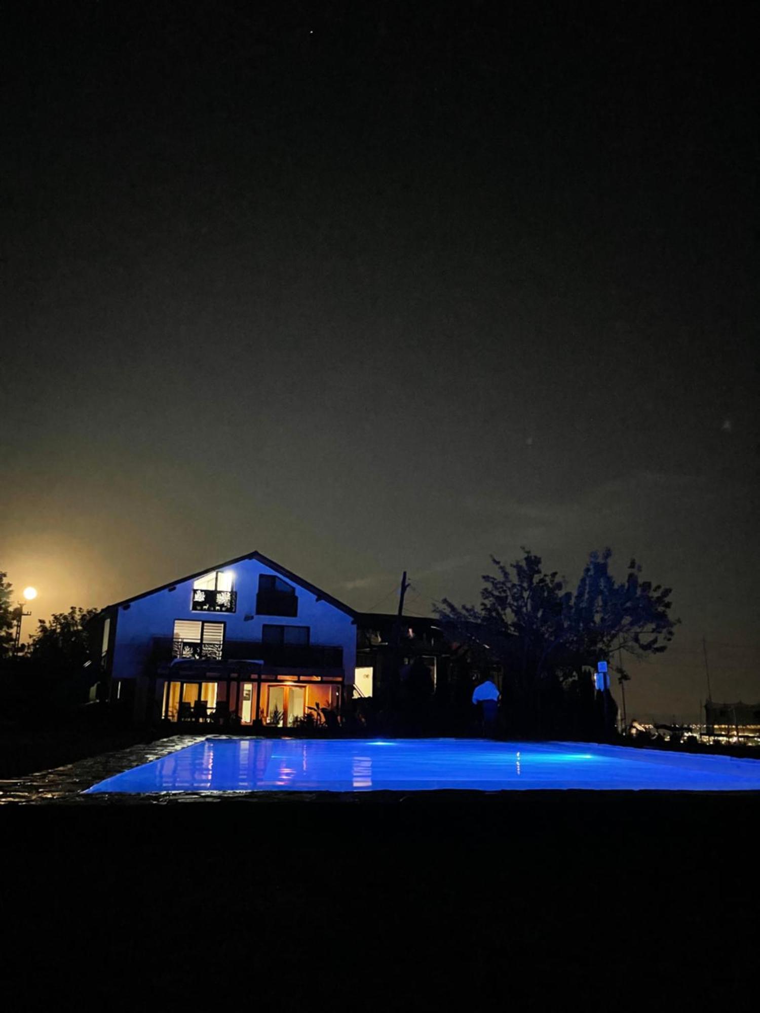 투르다 Wineyards Salin B&B 외부 사진